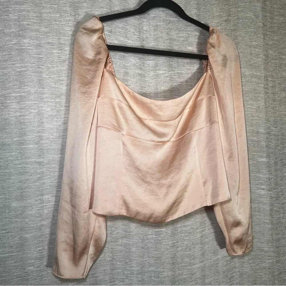 Wilfred Aritzia Satin Blush Women's Romantic  Smocked Blouse Size L - Picture 3 of 16